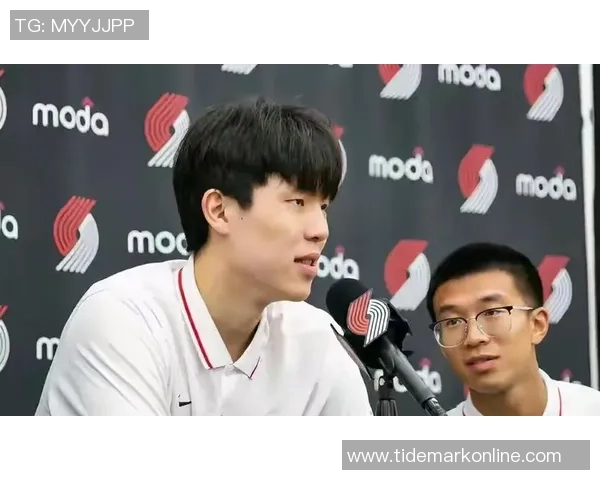 杨瀚森练习期间射中奇特3分登上“热搜词条”：球迷热议两边倒